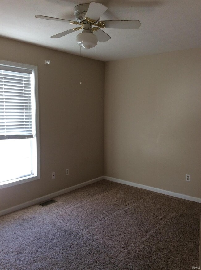 Building Photo - 795 E Sherwood Hills Dr