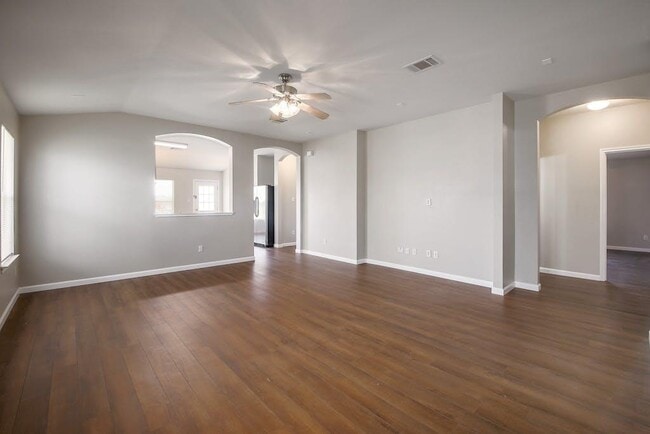 Building Photo - 17901 Violet Ln