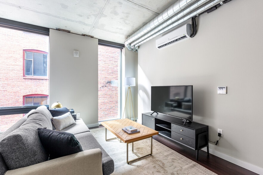 Building Photo - 1900 1st Ave