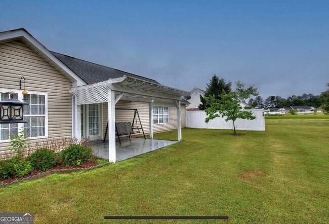 Building Photo - 201 Brookstone Dr SW