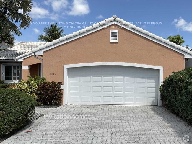 Building Photo - 7845 SW 161st Ave