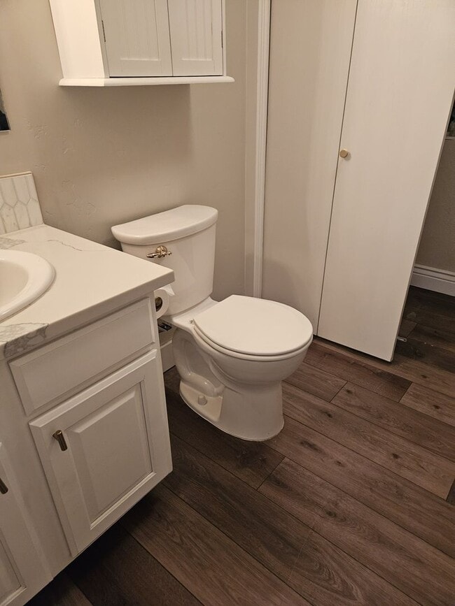 Building Photo - Wonderful townhome for rent in Nampa.  Near Lake Lowell.