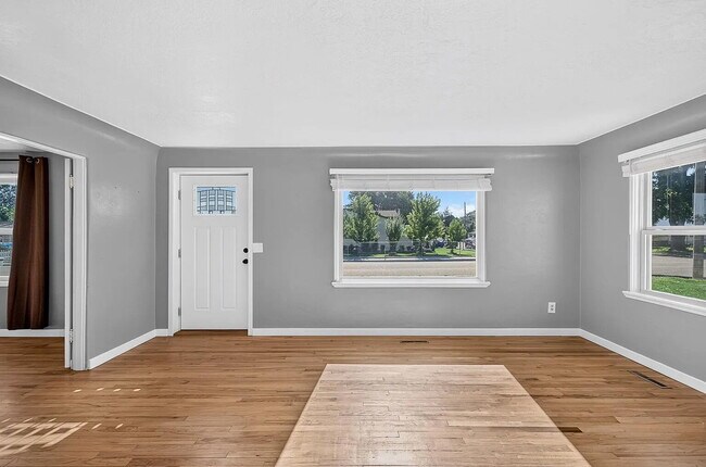 Building Photo - 3 Bedroom, 1 Bathroom Home in Caldwell