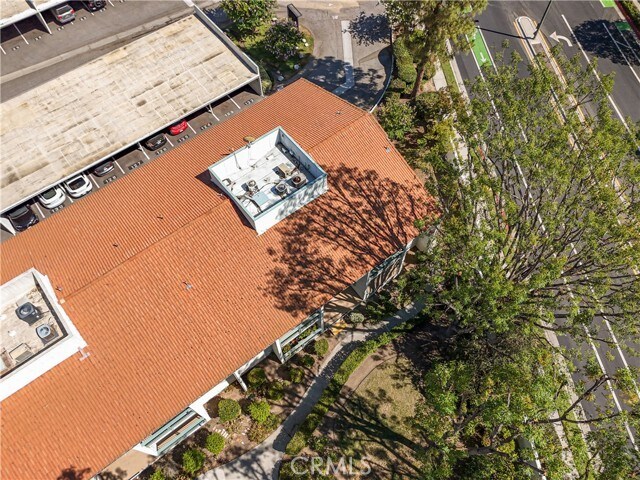 Building Photo - 4732 Park Granada