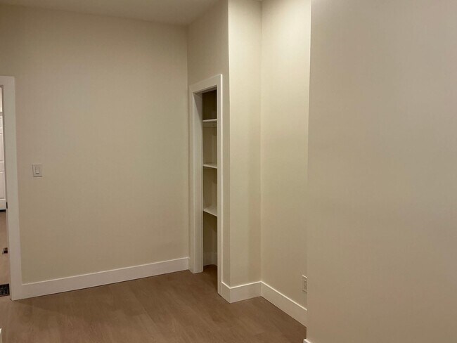 Building Photo - Refine Tyler Realty LLC