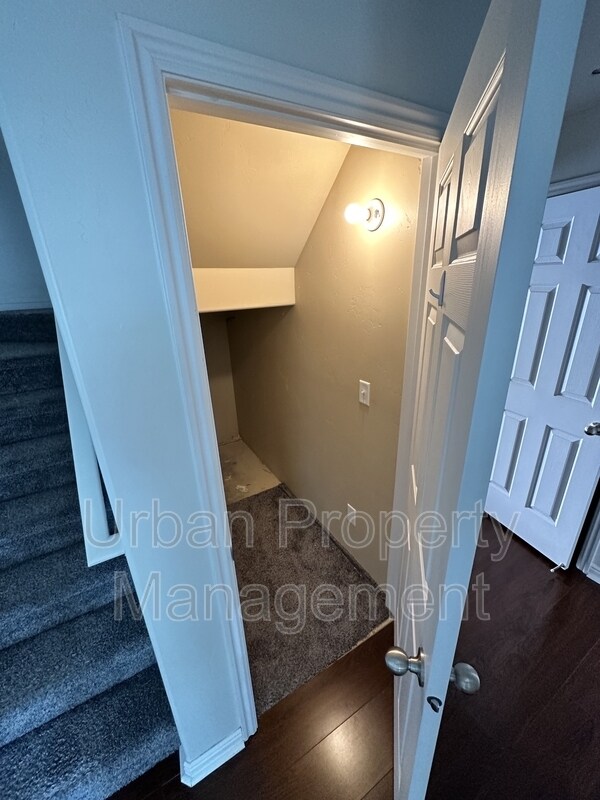 Building Photo - 11467 Open View Ln