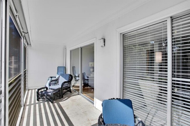 Building Photo - 2002 Granada Dr