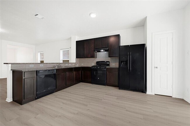 Building Photo - 18218 Tuscana Shores Dr
