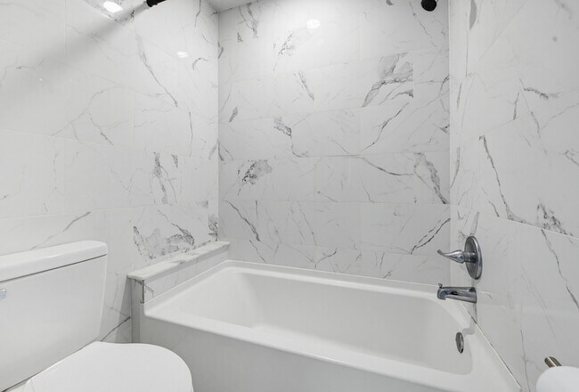 Building Photo - 7 Autumnwood Trail