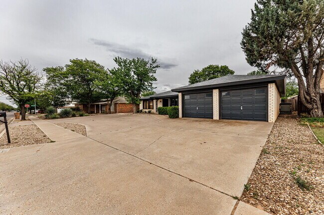 Building Photo - 5703 80th St