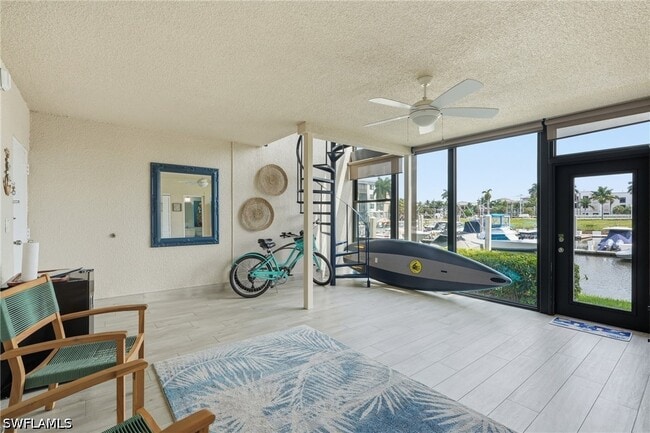 Building Photo - 803 River Point Dr