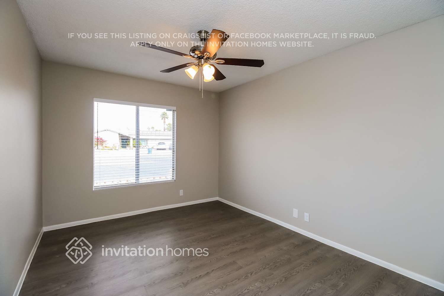 Building Photo - 549 W Pampa Ave