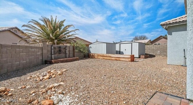 Building Photo - 4674 Calle Chico