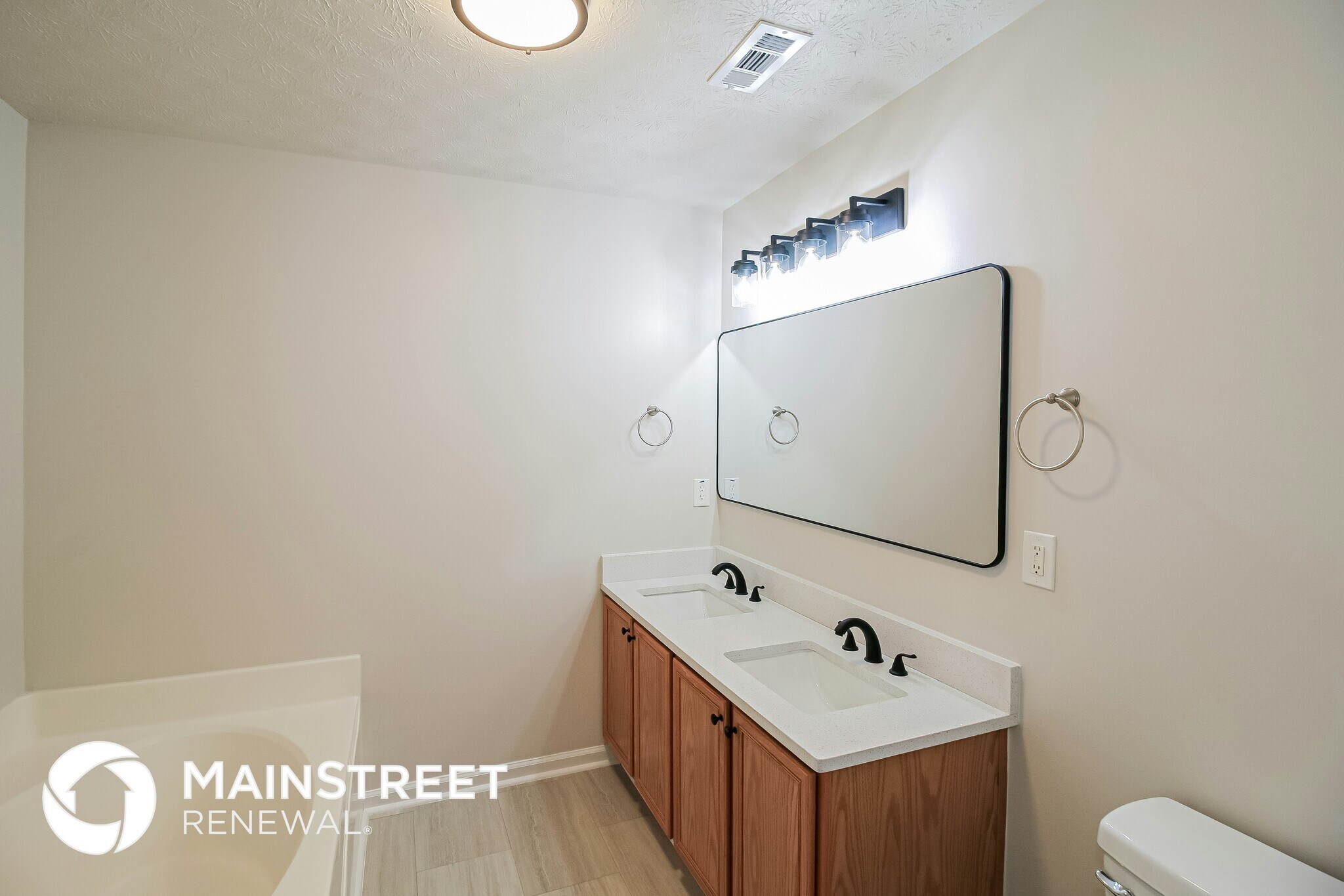 Building Photo - 5862 Homestead Cir