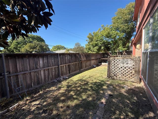 Building Photo - 3044 Brookshire Dr