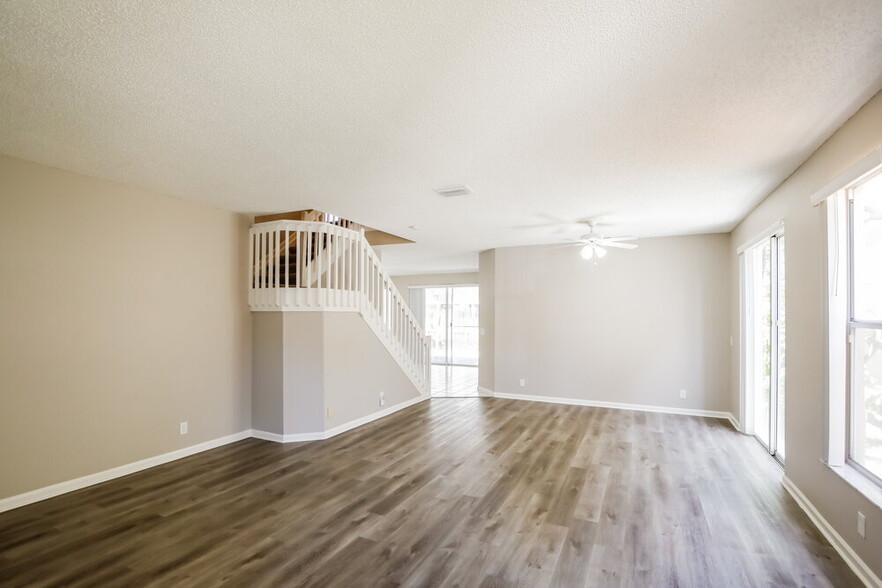 Building Photo - 18164 Blue Lake Way