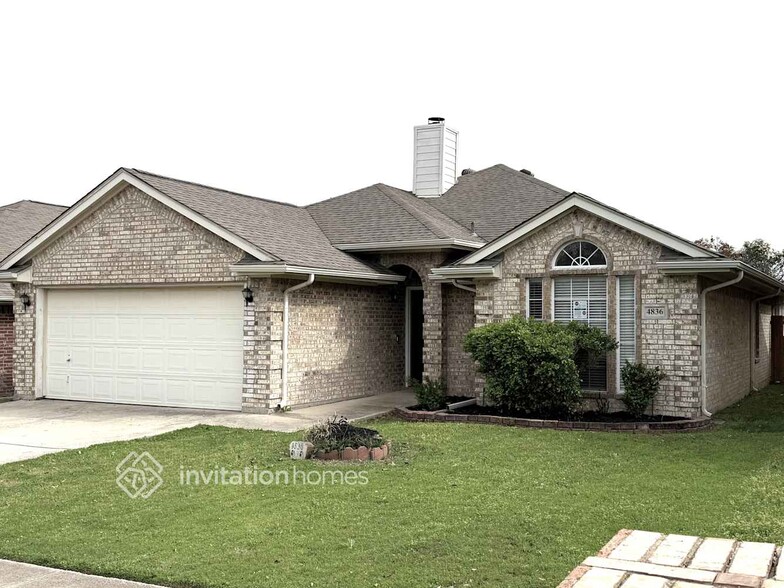 Building Photo - 4836 Stetson Dr S