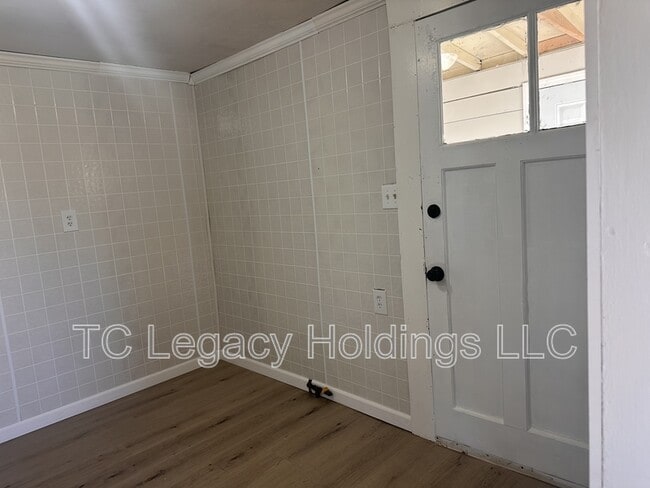 Building Photo - 1833 N 16th St