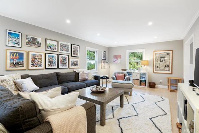 Building Photo - 561 N Rios Ave