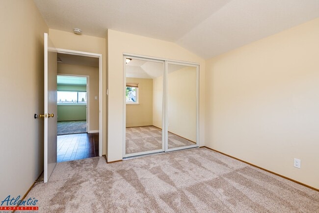 Building Photo - Beautiful Home | Remodeled Bathrooms | Cup...