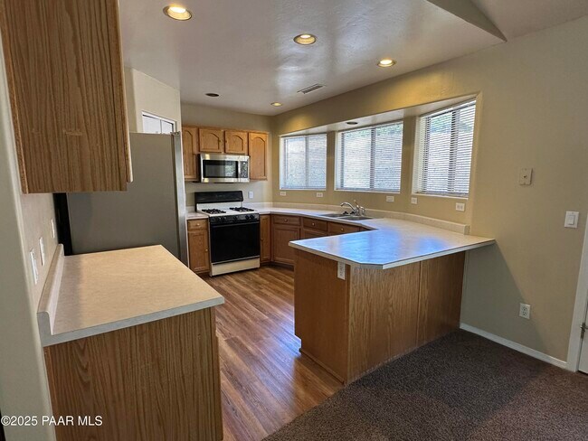 Building Photo - 9120 E Swift Trail Dr
