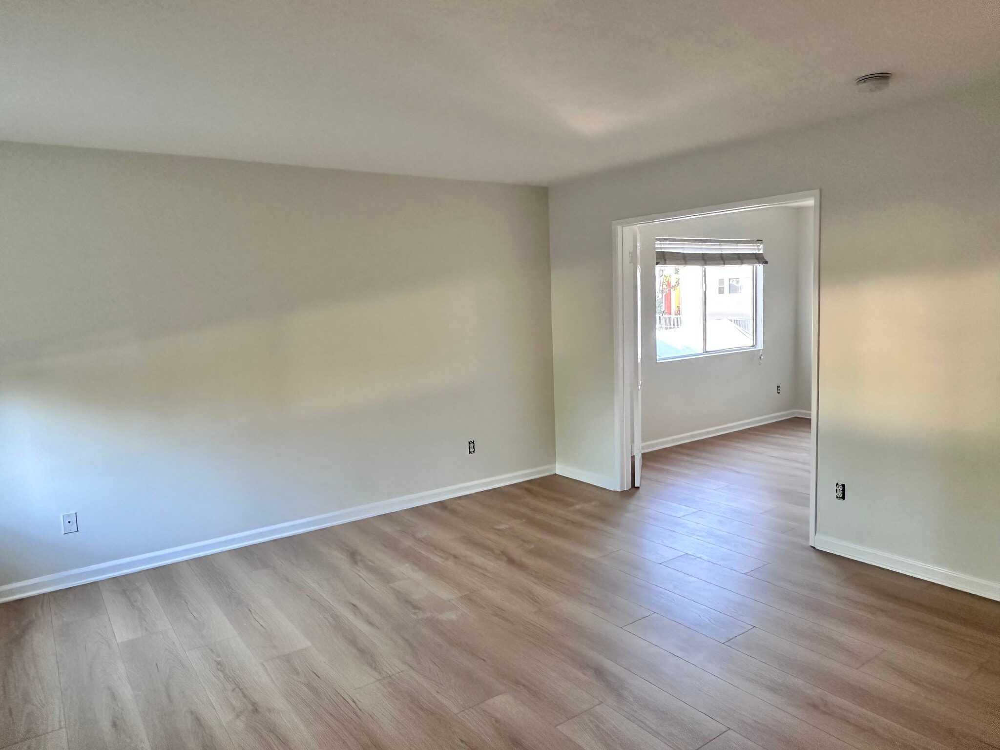 Building Photo - 14156 Oro Grande St