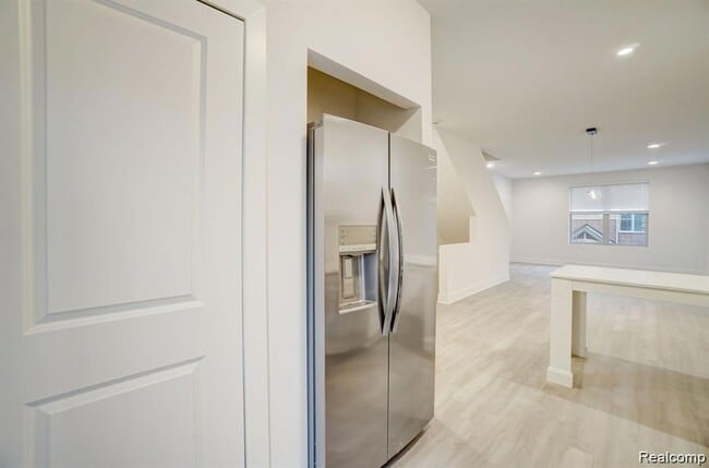 Building Photo - 3426 Primary St