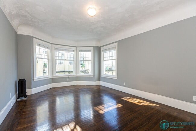 Building Photo - Lower Haight: Renovated Studio or Jr 1 Bed w/ Dishwasher & Shared Yard