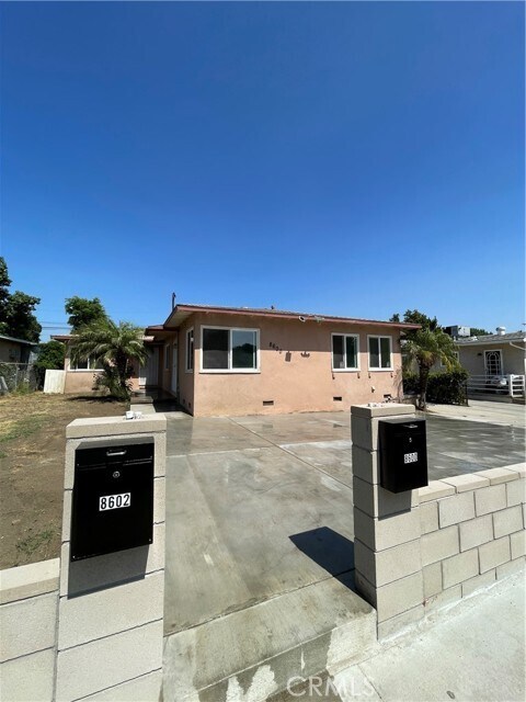 Primary Photo - 8602 Tilden Ave