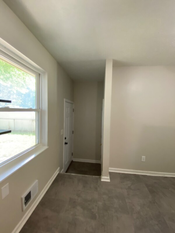 Building Photo - 10107 Coralwood Dr