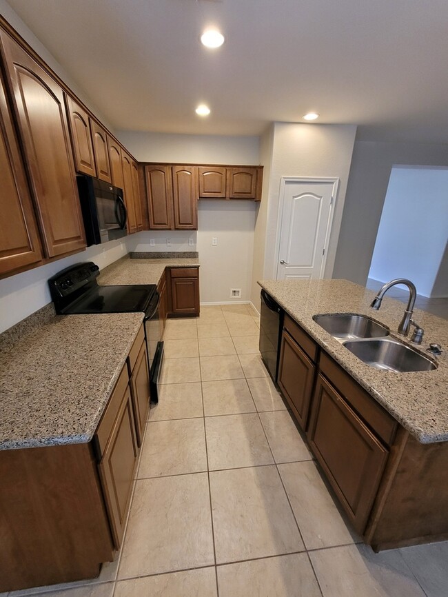 Building Photo - Beautiful 3/2 house for rent in Gilbert