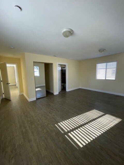 Building Photo - 3988 Denker Ave