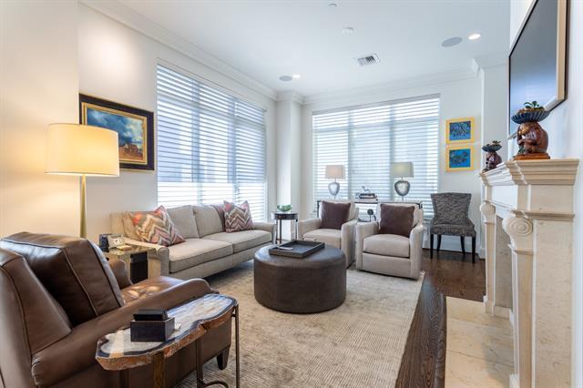 Building Photo - 2525 N Pearl St