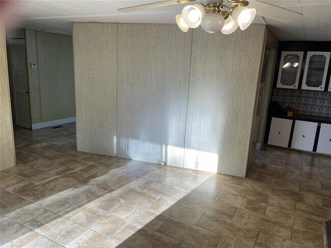 Building Photo - 7438 St Johns Rd