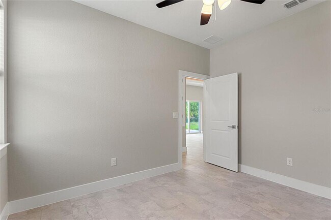 Building Photo - 1251 Dustin Rd