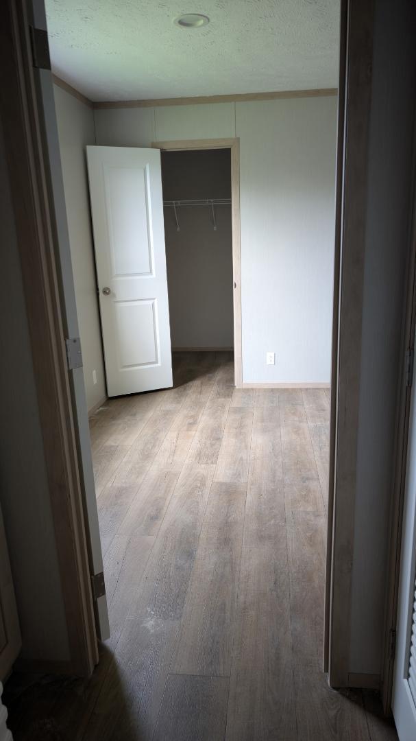 Building Photo - 15462 Lewis Rd