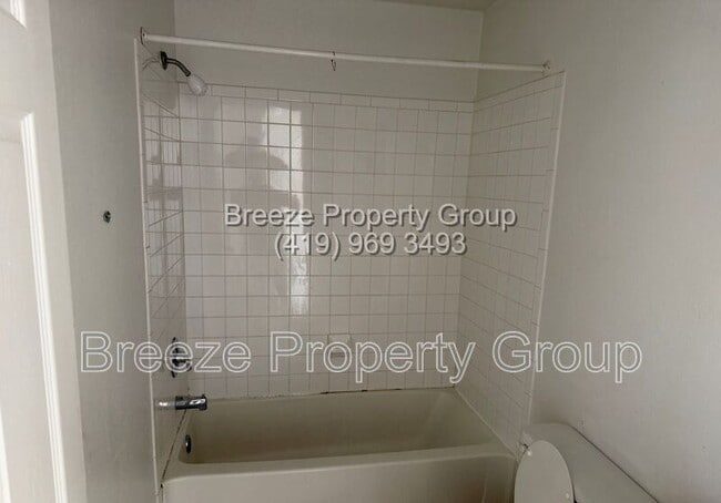 Building Photo - 603 Hope St