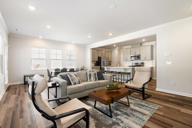 Building Photo - Bright, Spacious 3BR/2.5BA Home – Move-In Ready with Loft & Open Floor Plan