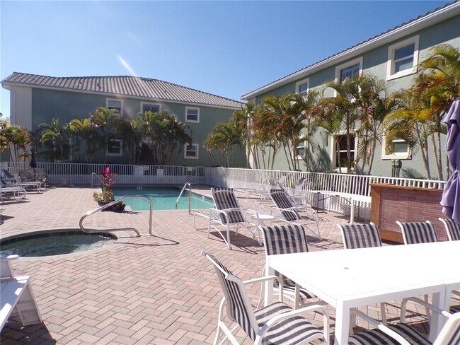 Building Photo - 1431 Aqui Esta Dr