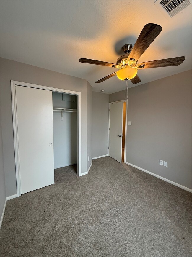 Building Photo - 23603 Legacy Oak St