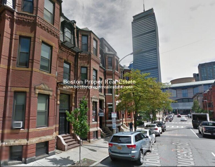 Building Photo - 31 Gloucester St