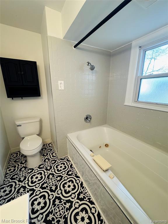 Building Photo - 510 Stratford Rd