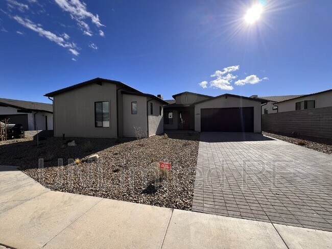 Building Photo - 5705 E Cannon Pl