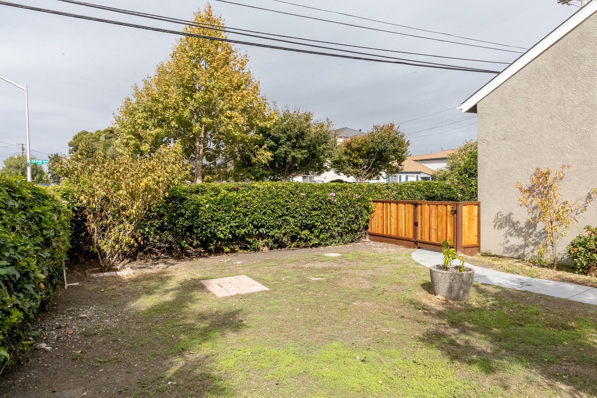 Building Photo - 1000 Tilton Ave