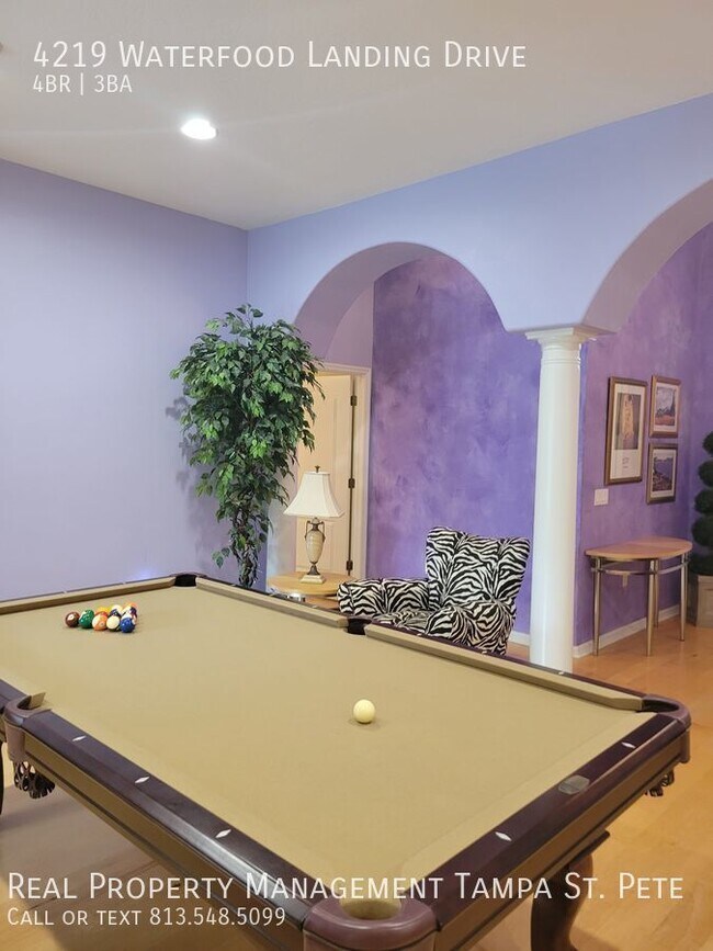 Building Photo - ***LUXURY LUTZ HOME