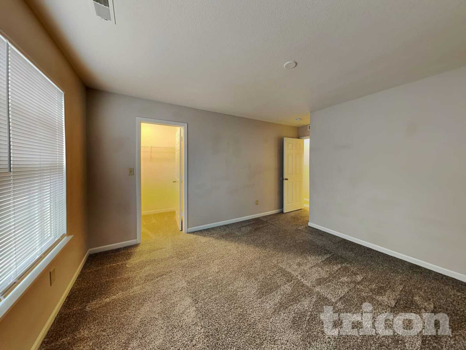 Building Photo - 87 Lasalle Ln