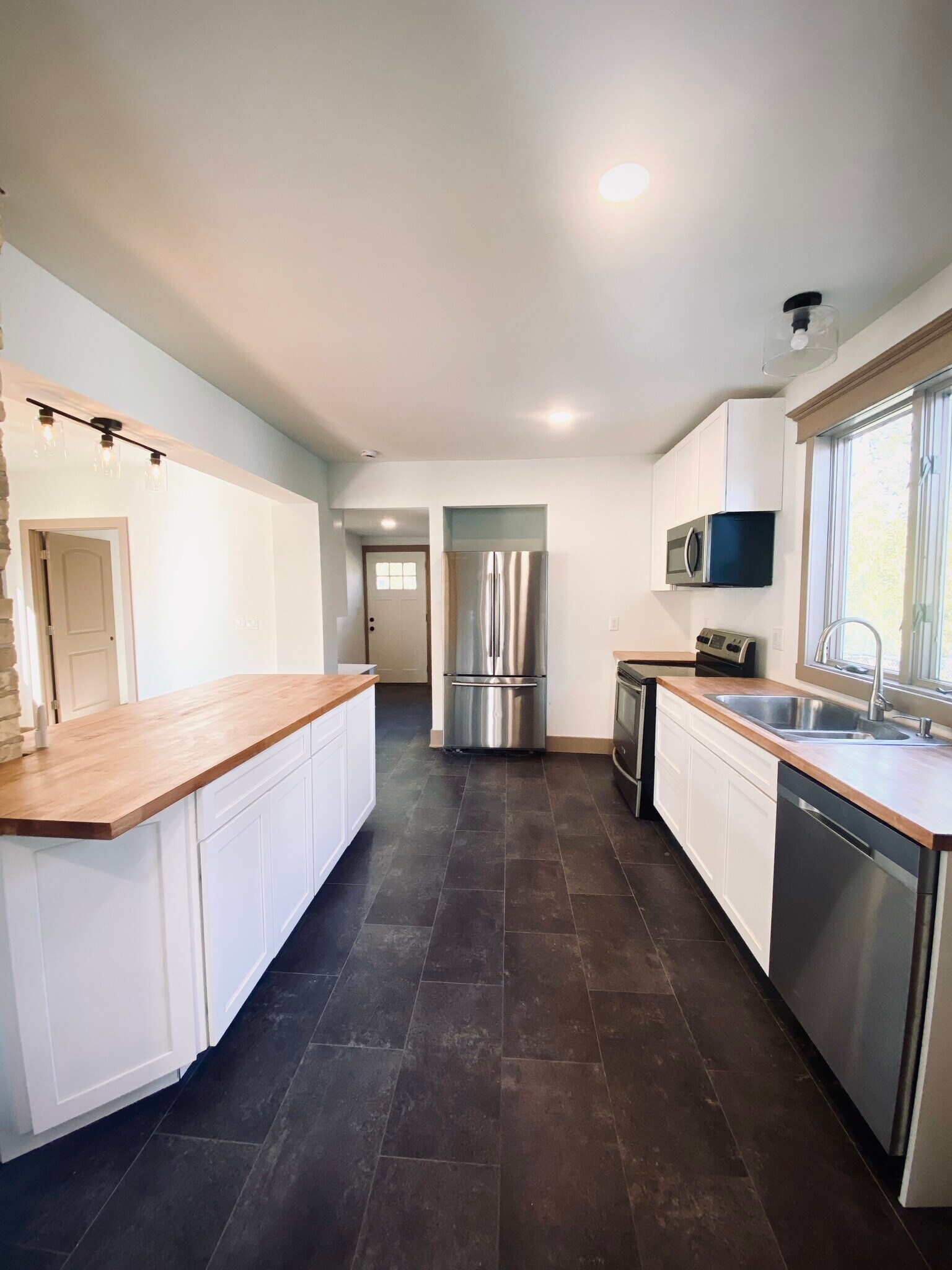 Kitchen - 736 Ansley Ave