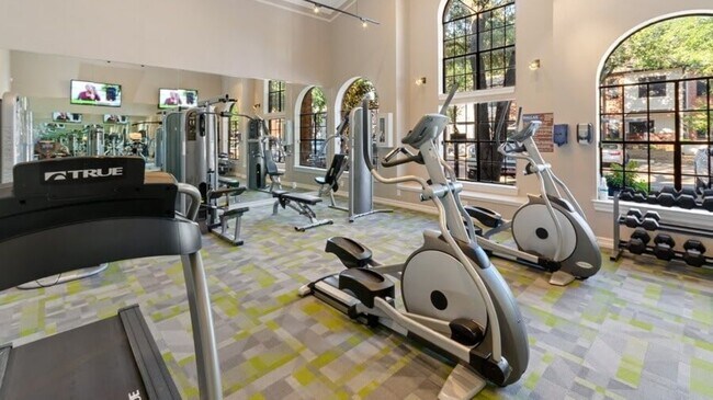 Building Photo - 18800 Lina St