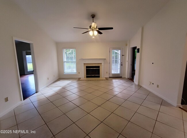 Building Photo - 13636 Capistrano Dr S