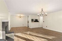 Building Photo - 523 Warm Springs Cir